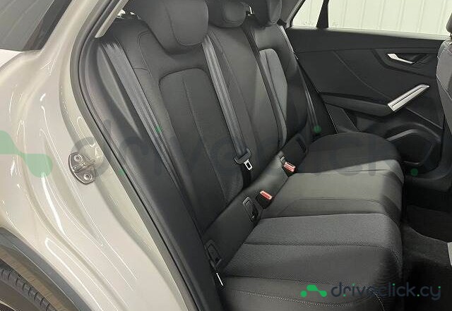Audi Q2 White