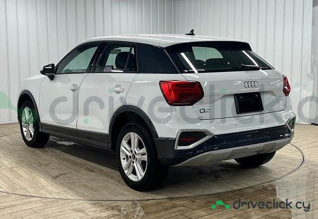 Audi Q2 White