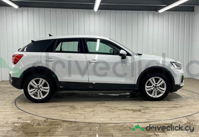 Audi Q2 White