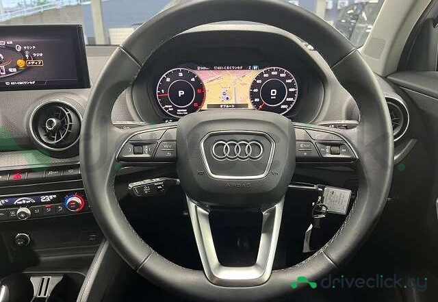 Audi Q2 White