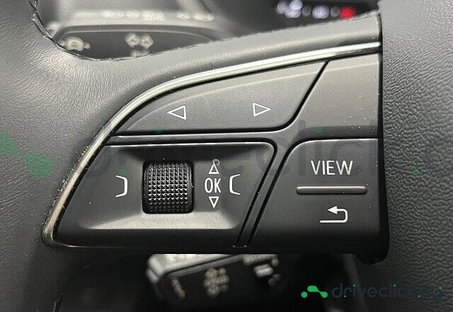 Audi Q2 White