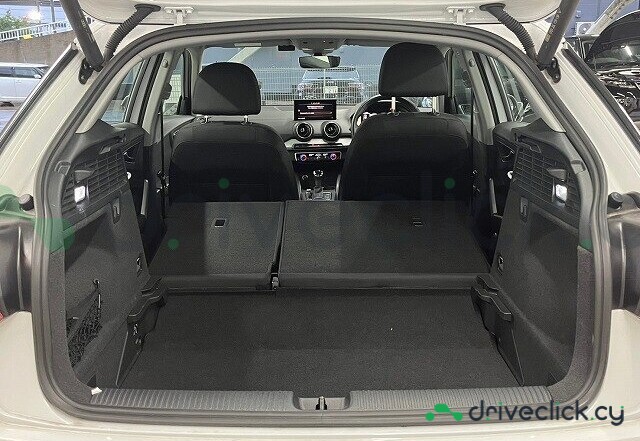 Audi Q2 White