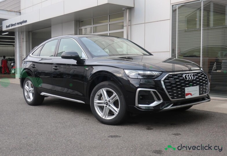 Audi Q5 Sportback Черный