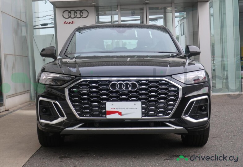 Audi Q5 Sportback Черный
