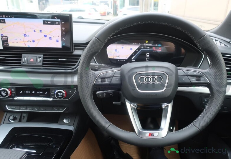 Audi Q5 Sportback Черный