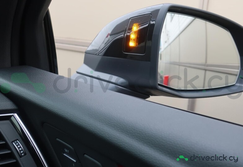 Audi Q5 Sportback Черный