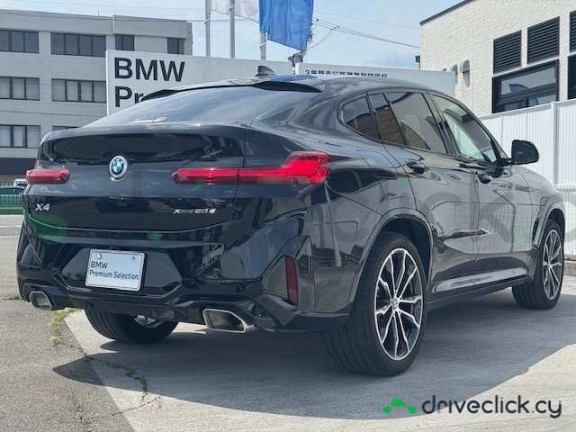 BMW X4 Black