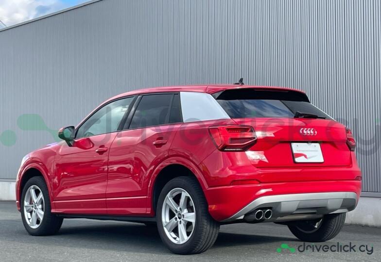 Audi Q2 Red