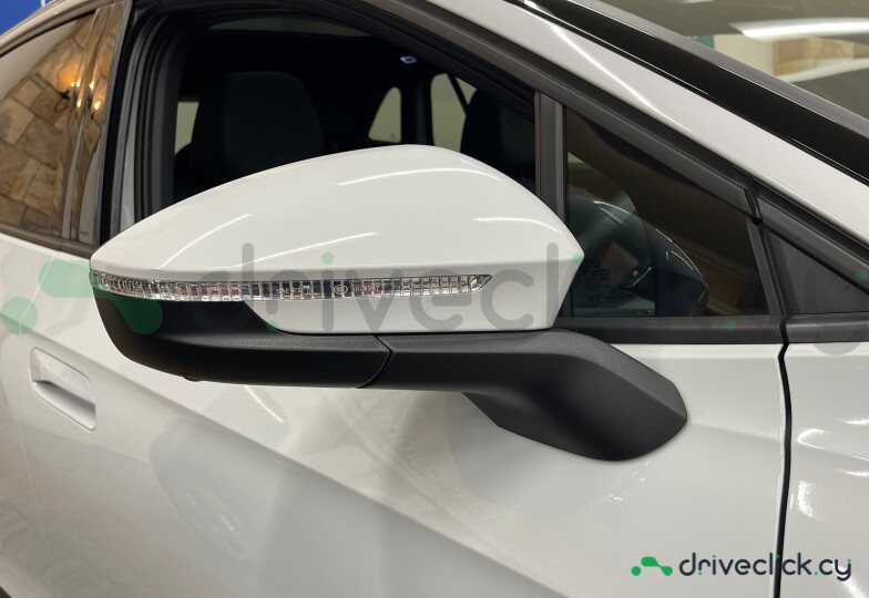 Volkswagen ID.4 White