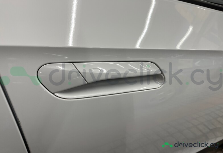 Volkswagen ID.4 White