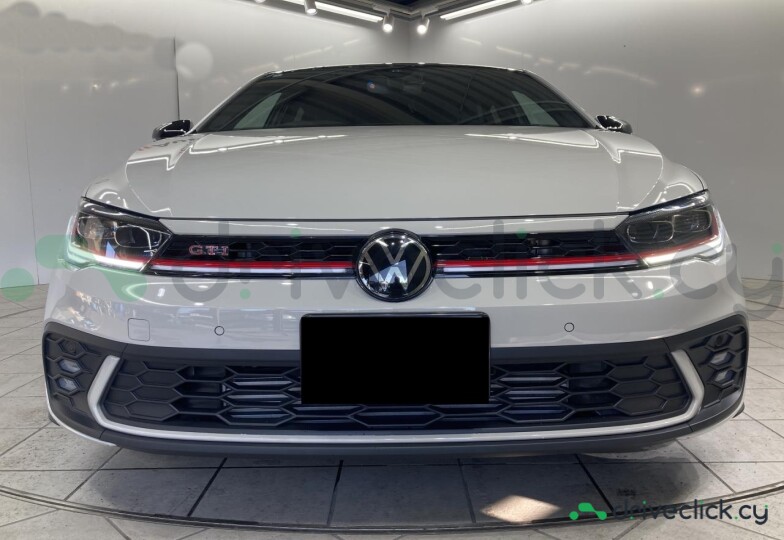 Volkswagen Polo White