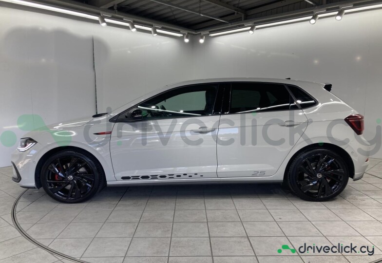 Volkswagen Polo White
