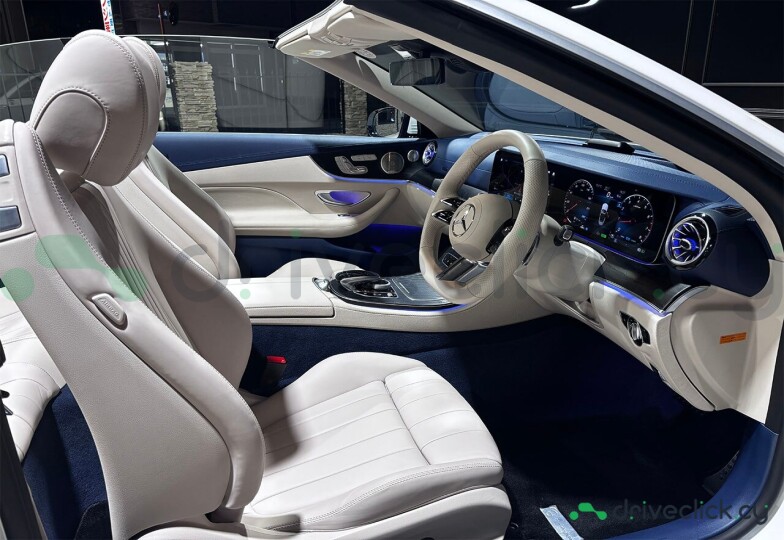 Mercedes E-class Белый