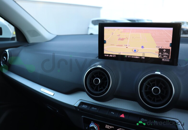 Audi Q2 White