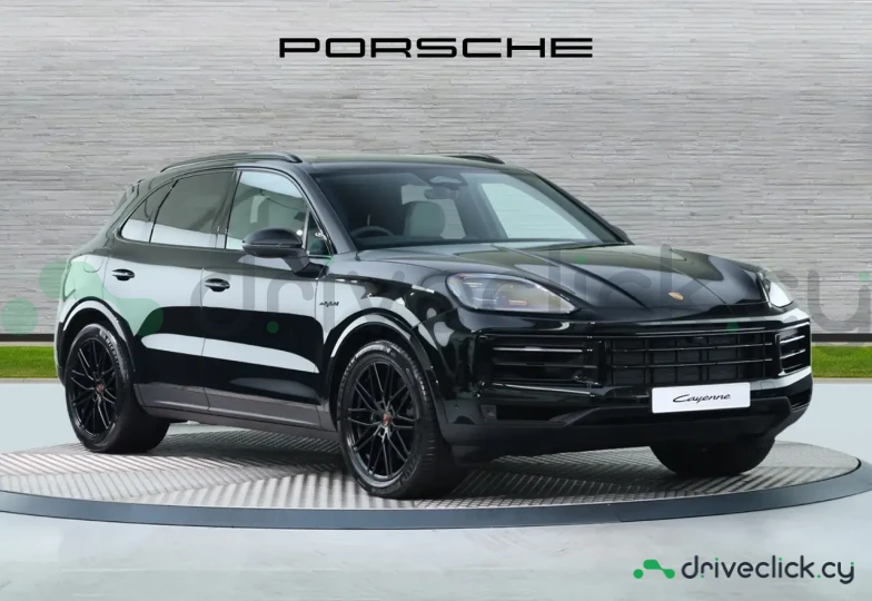 Porsche Cayenne Black