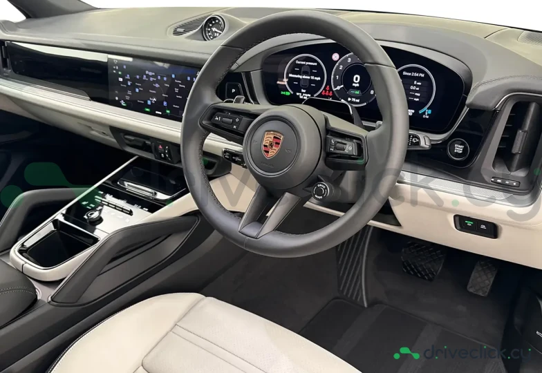 Porsche Cayenne Black