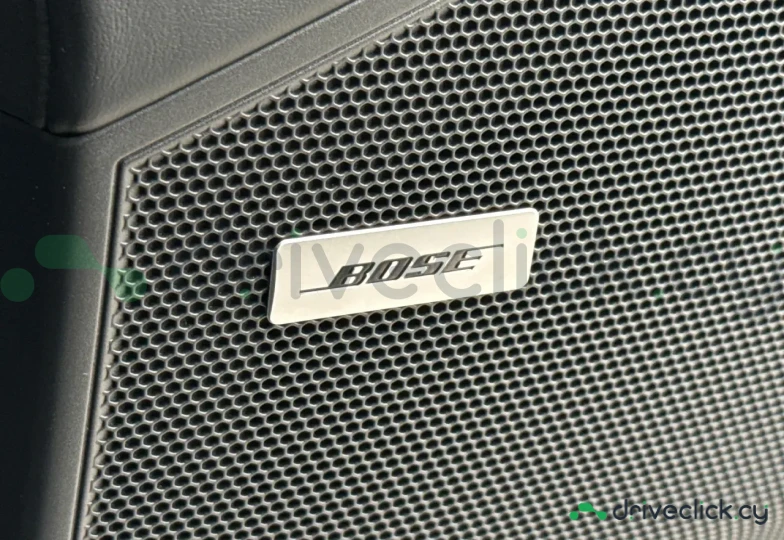 Porsche Cayenne Black