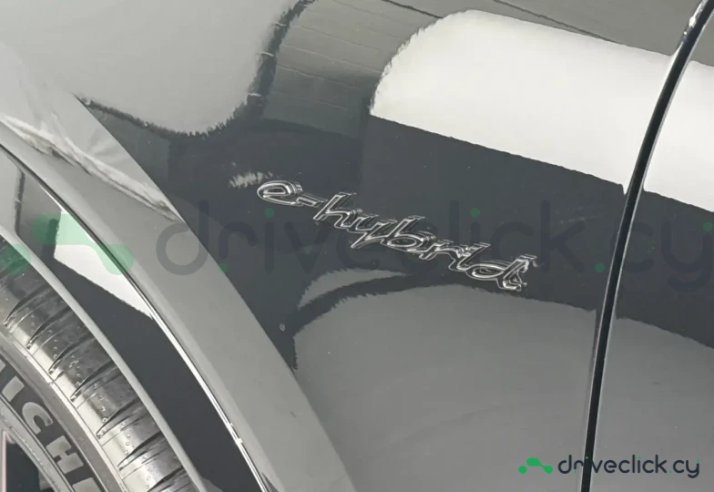 Porsche Cayenne Black
