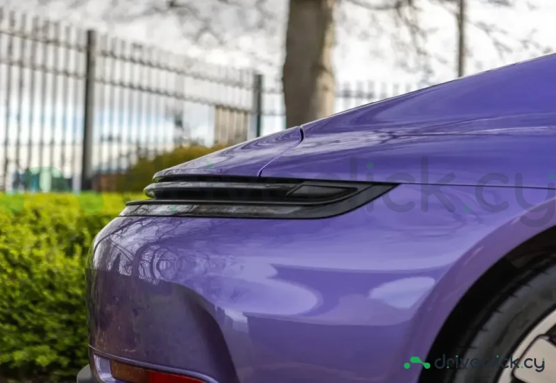 Porsche 911 Purple