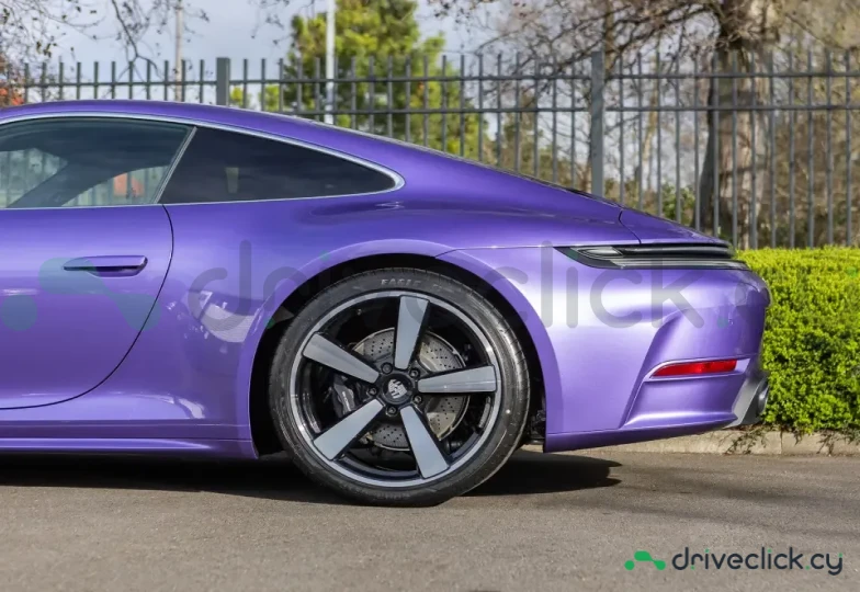 Porsche 911 Purple