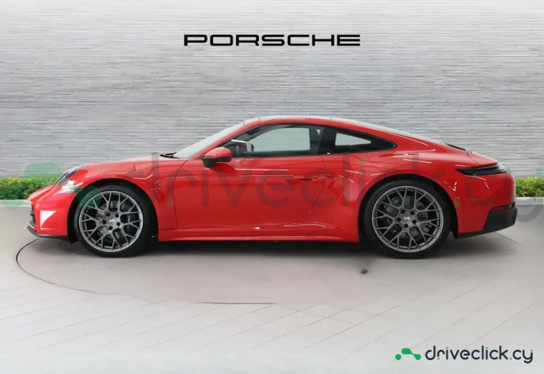Porsche 911 Red
