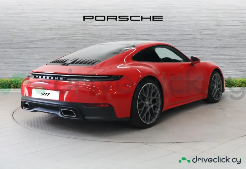 Porsche 911 Red