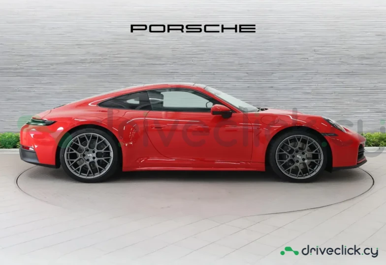 Porsche 911 Red