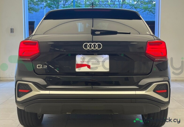 Audi Q2 Black