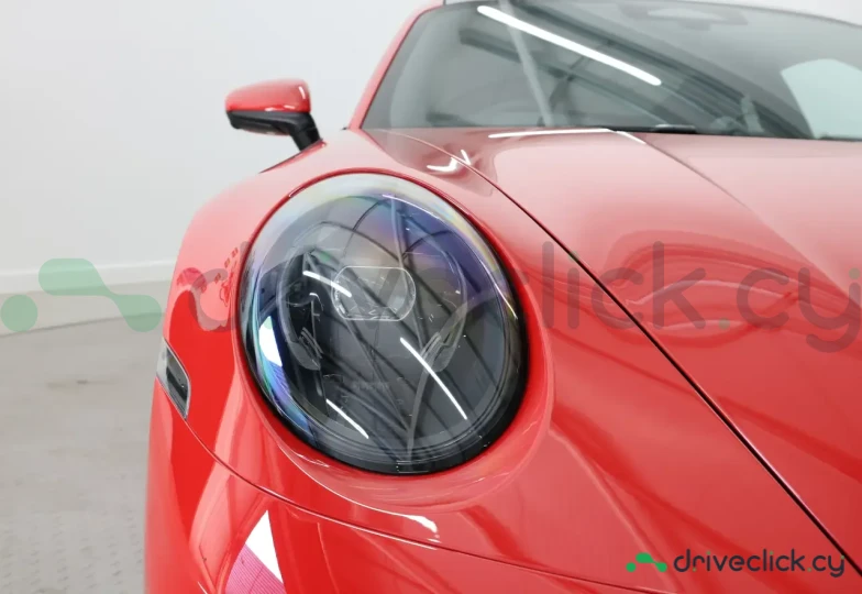 Porsche 911 Red