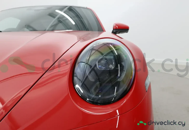 Porsche 911 Red