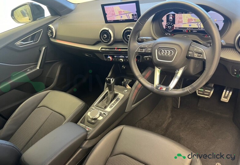 Audi Q2 Black
