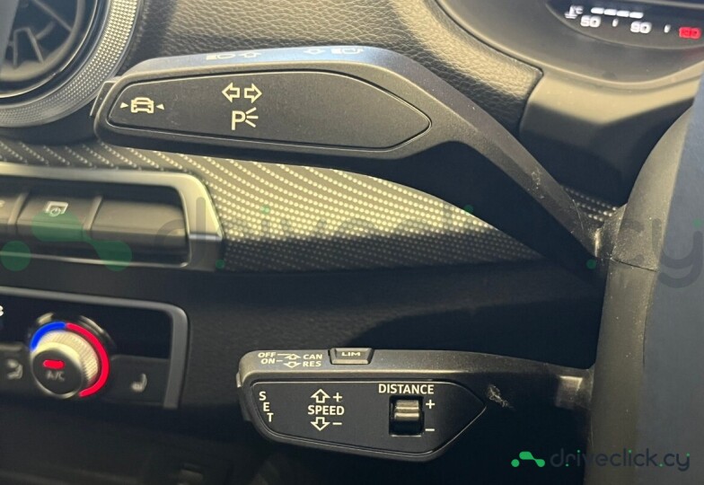 Audi Q2 Black