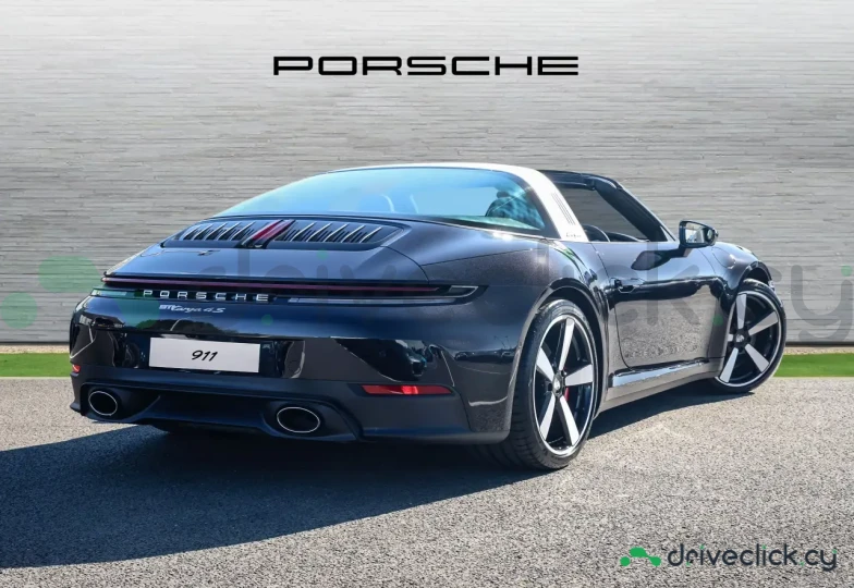Porsche 911 Black