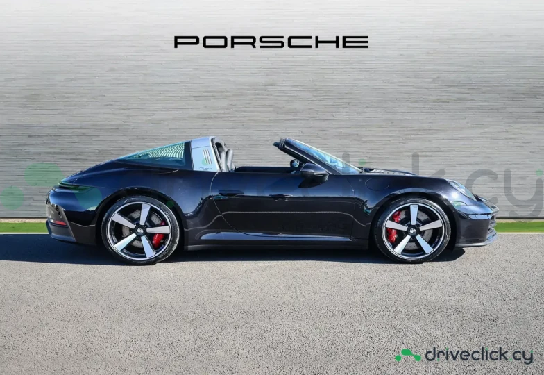 Porsche 911 Black