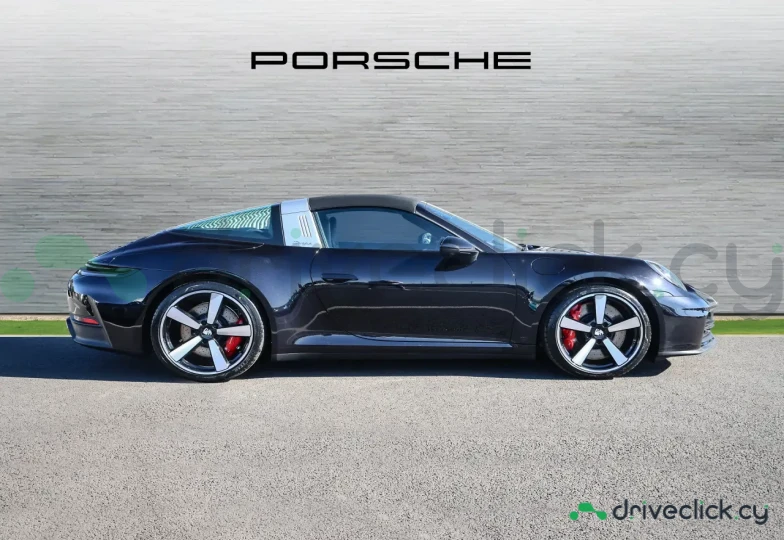Porsche 911 Black