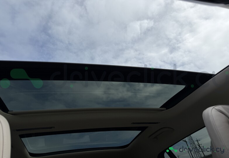 Mercedes EQS SUV Black
