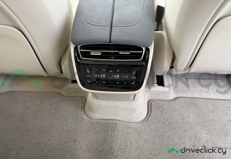 Mercedes EQS SUV Black