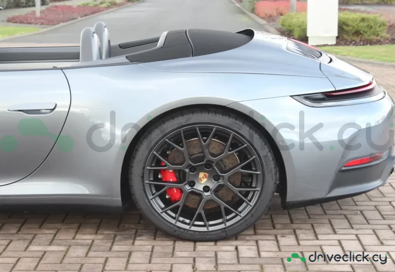Porsche 911 Grey