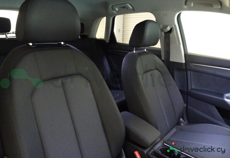 Audi Q3 Black