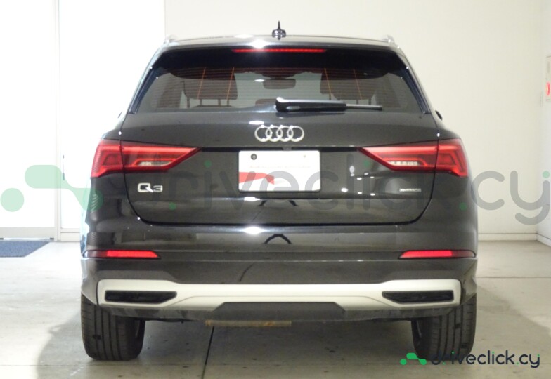 Audi Q3 Black