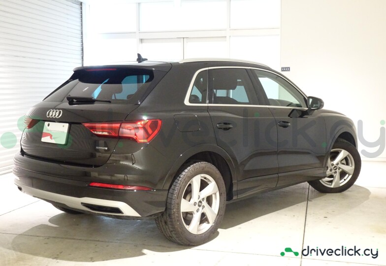 Audi Q3 Black