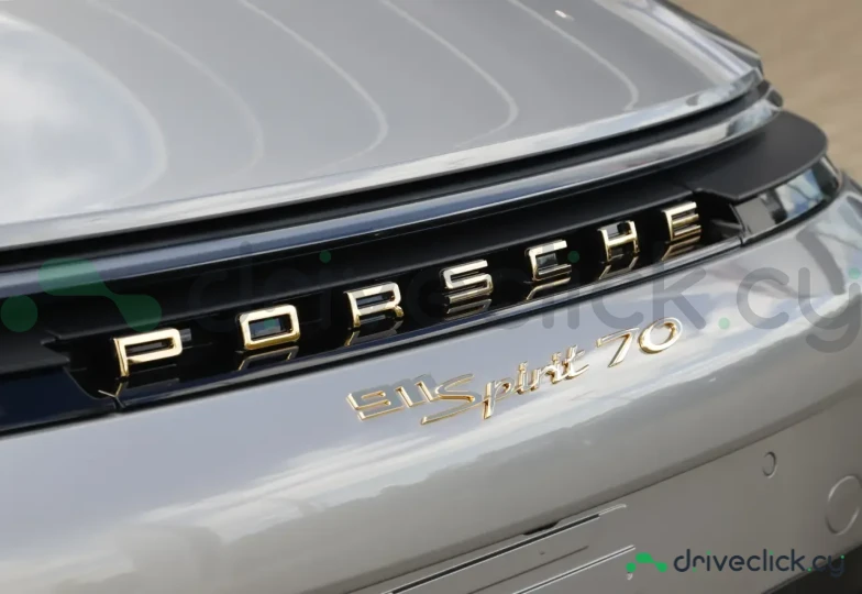Porsche 911 Grey