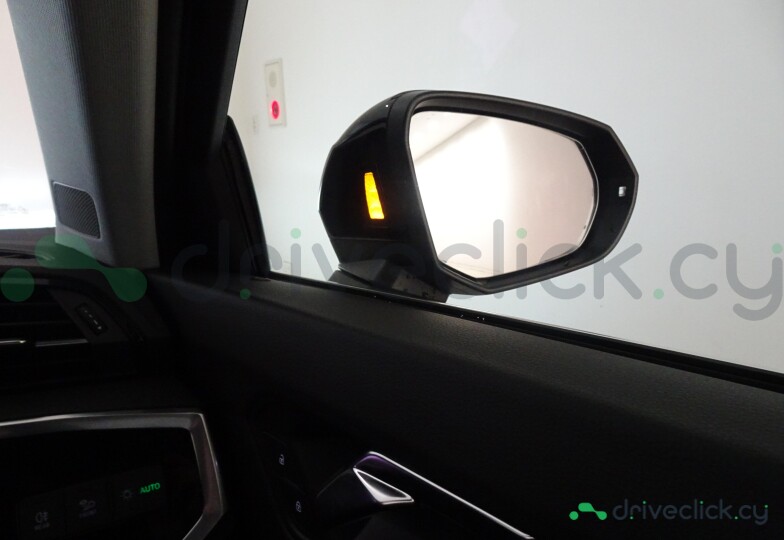 Audi Q3 Black