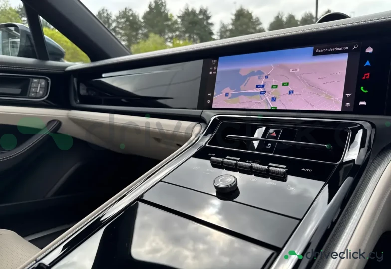 Porsche Panamera Black