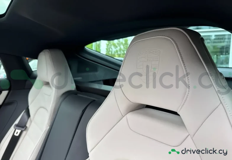 Porsche Panamera Black