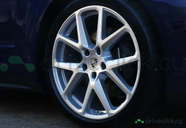 Porsche Panamera Blue