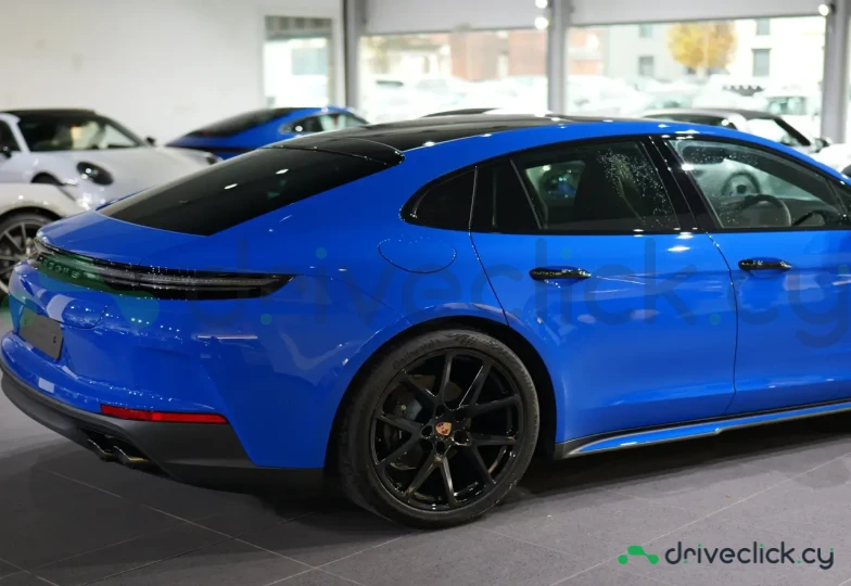 Porsche Panamera Blue