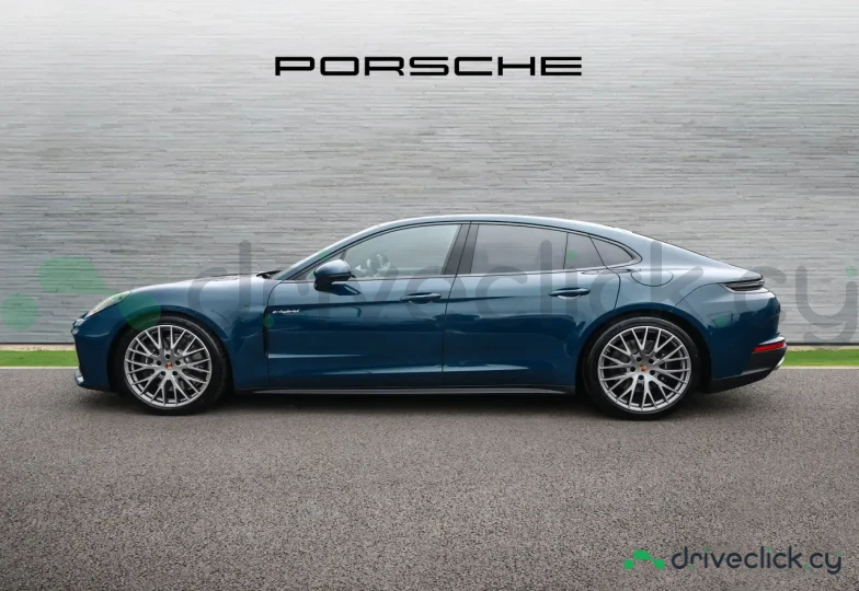 Porsche Panamera Blue