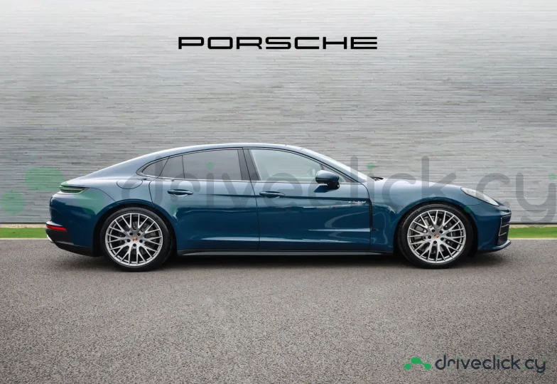 Porsche Panamera Blue