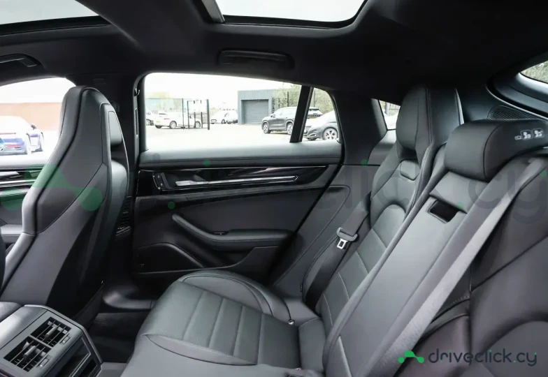 Porsche Panamera Blue